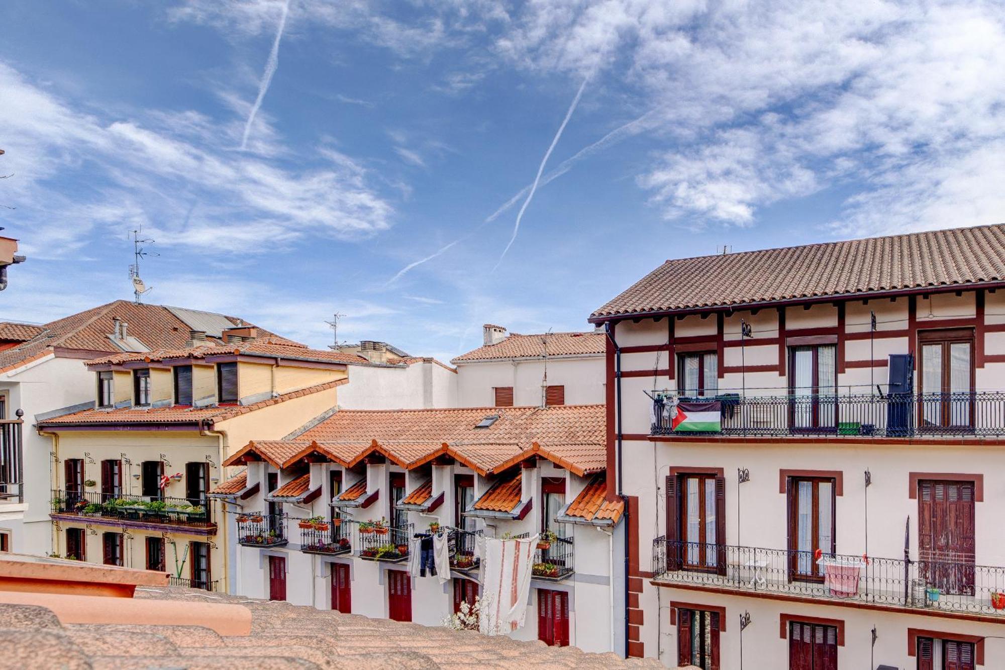 Ferienwohnung Preciosa Buhardilla En Hondarribia Centro Exterior foto